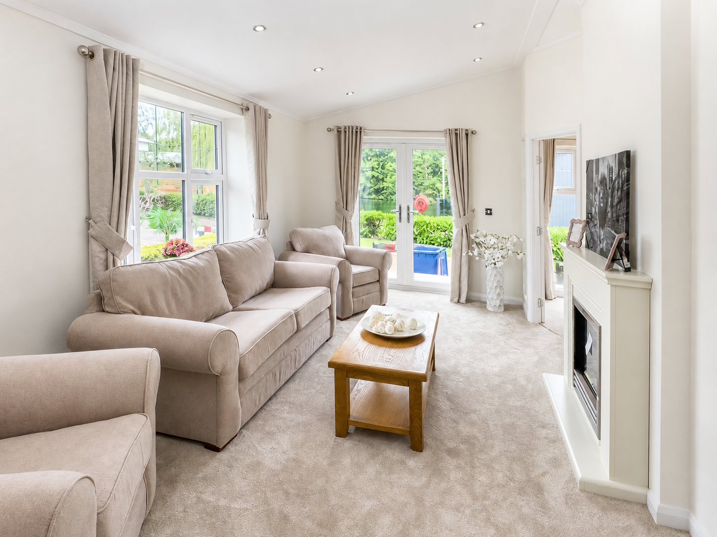 8A Thames Road
