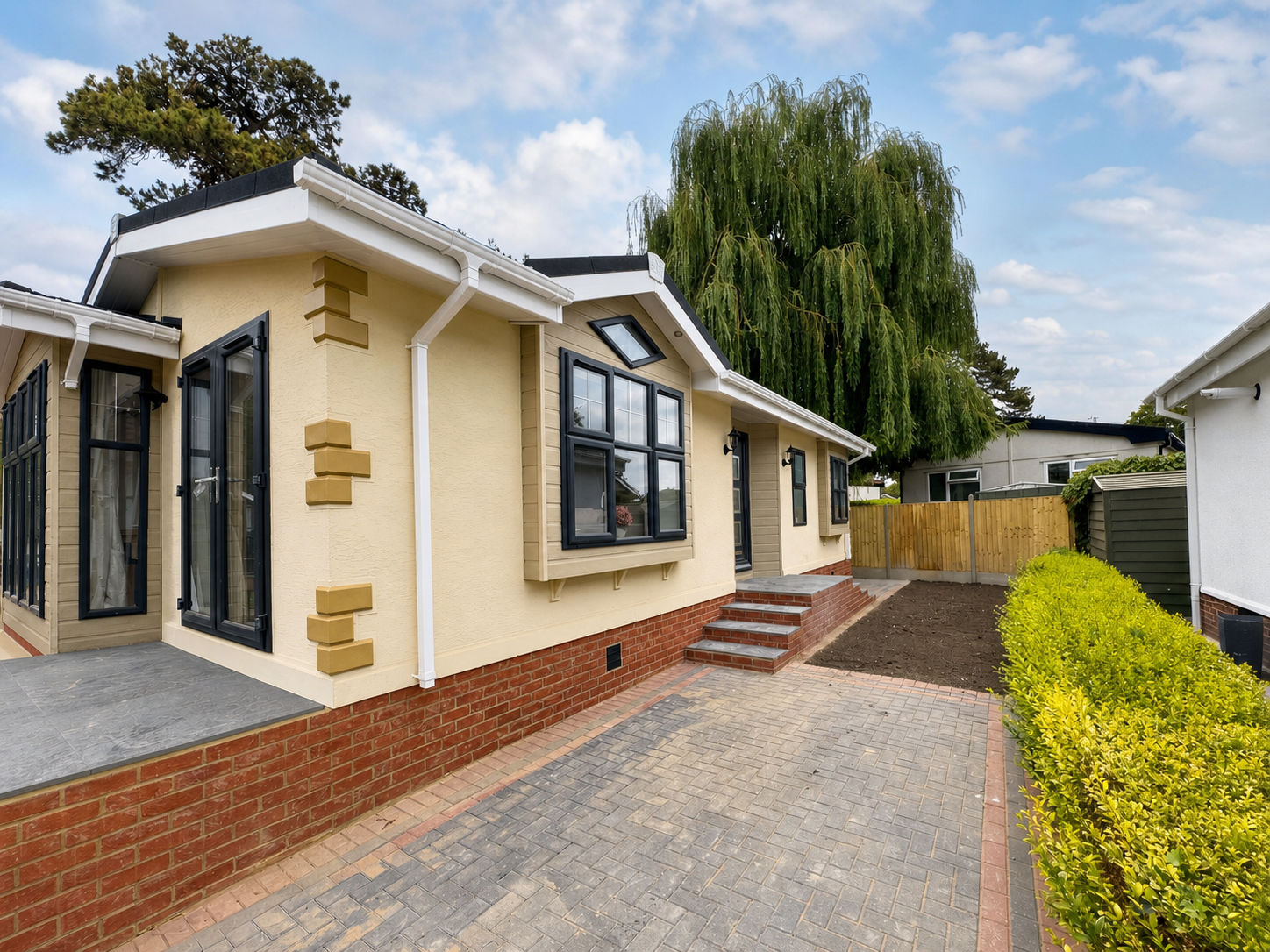 8A Thames Road a 2 bedroom 40x20 park home