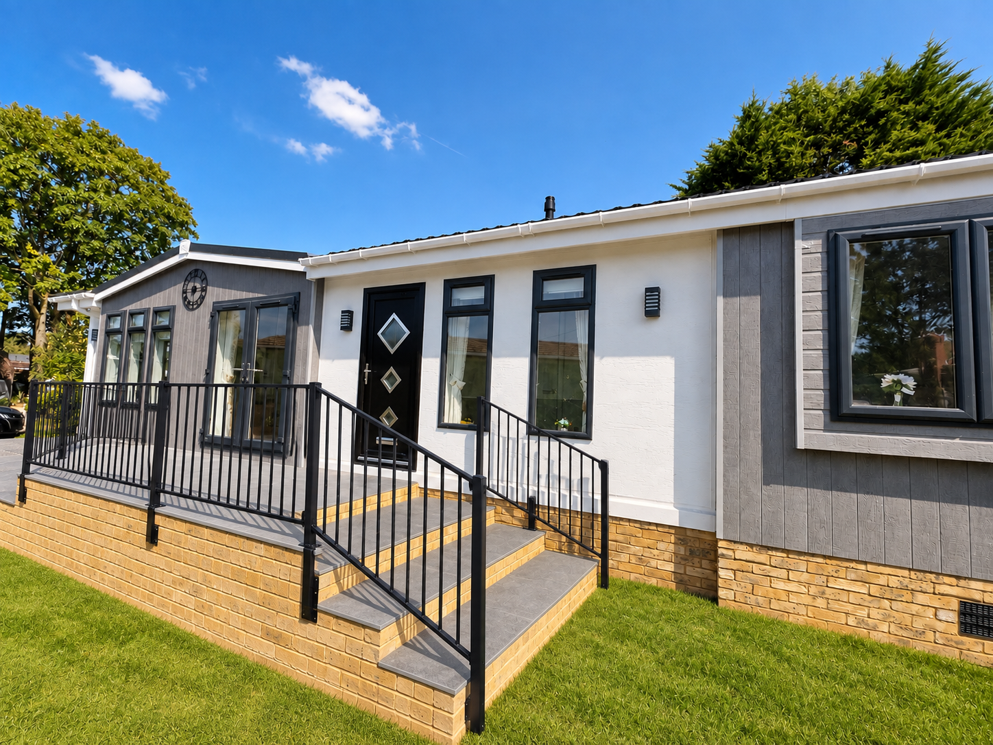 4 Main Road a 2 bedroom 45'x14' park home